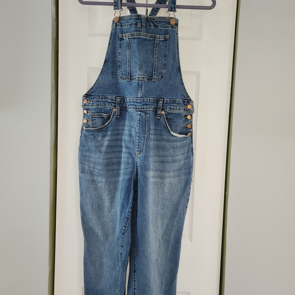 Universal Thread Other - Universal Thread Light to Medium Blue Denim Overalls with Brass Buttons GRUNGE